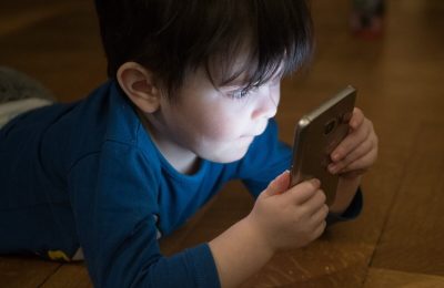 Sve više djece ima digitalni autizam: Kako spriječiti i prepoznati simptome