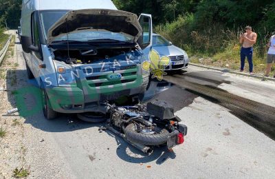 Teška saobraćajna nesreća u Tutinu: Motor se sudario s kombijem